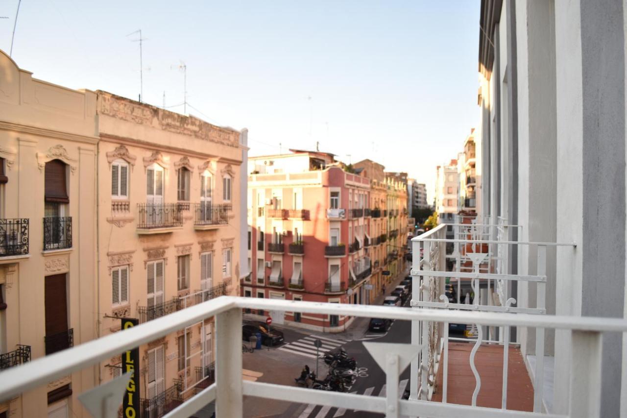 Gran Apartamento Cerca De Ruzafa Valencia Kültér fotó